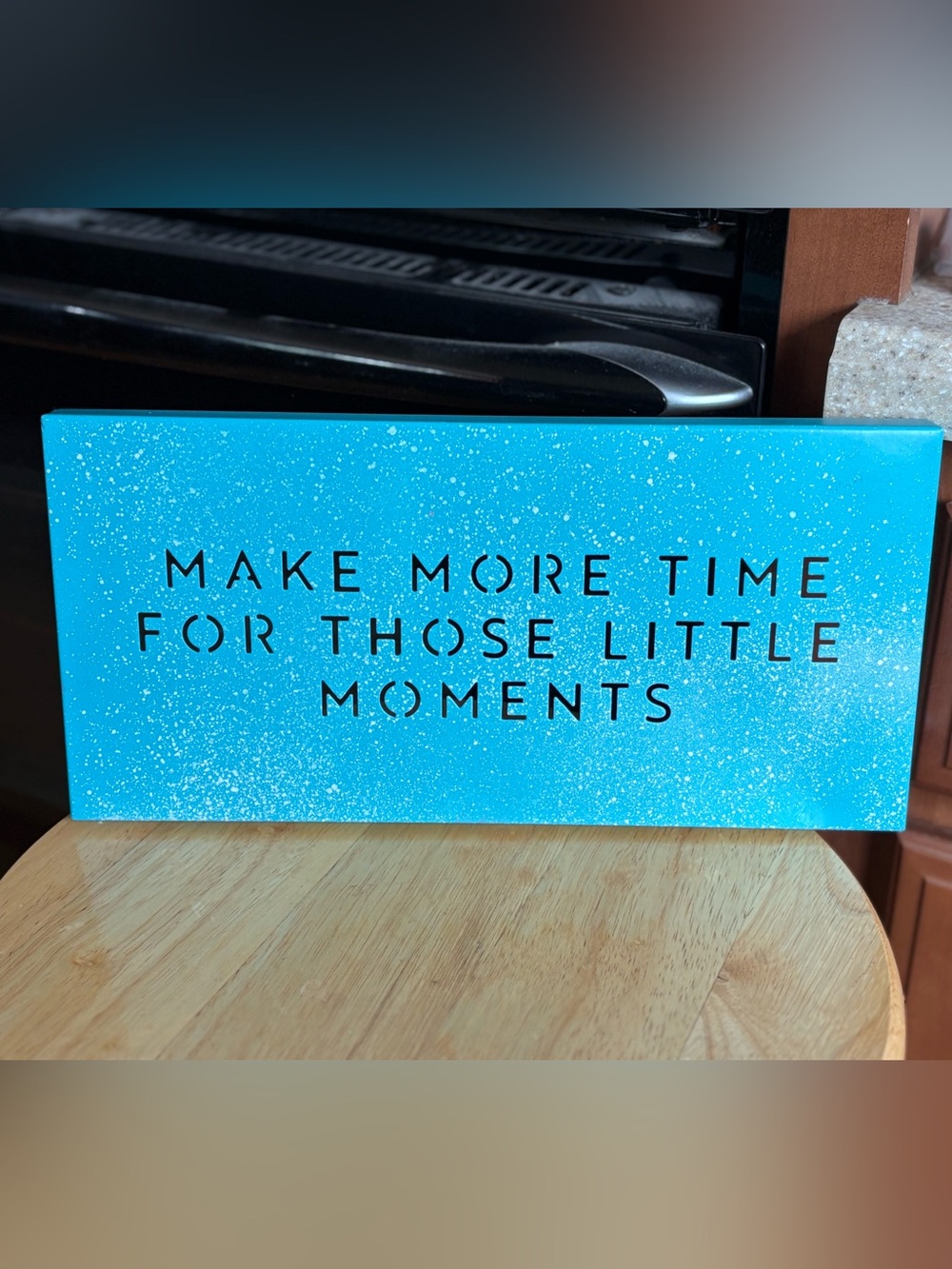 “Seabreeze”!Inspirational metal Sign - "Make More Time for Those Little Moments"